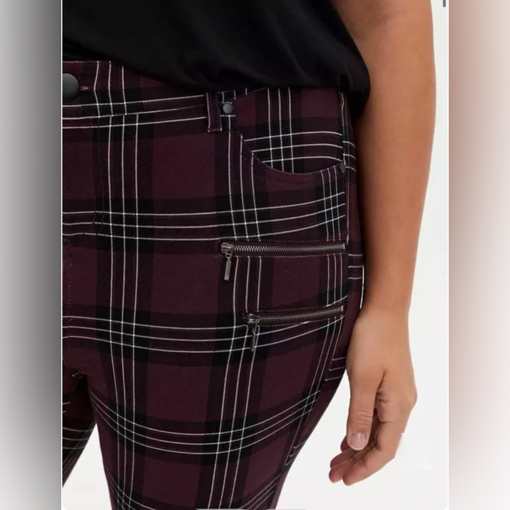 NWT Torrid Skinny Studio Luxe Ponte Mid-Rise Zipper Pant - Plaid Purple - Picture 4 of 12